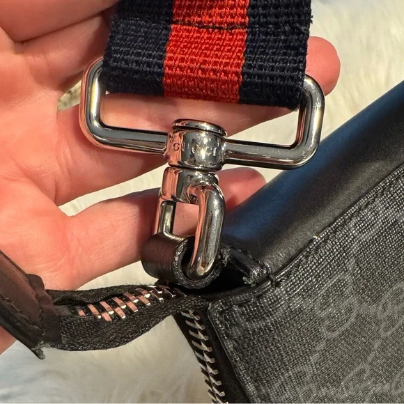 Gucci Gray and Black Messenger Bag - Picture 8 of 16